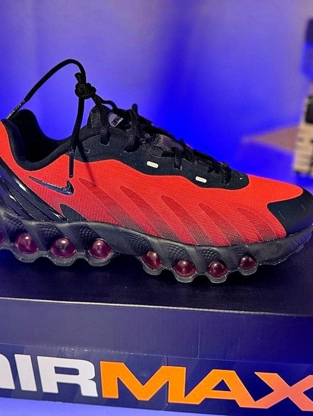 Nike Air Max Dn Red & Black Boys US 7Y